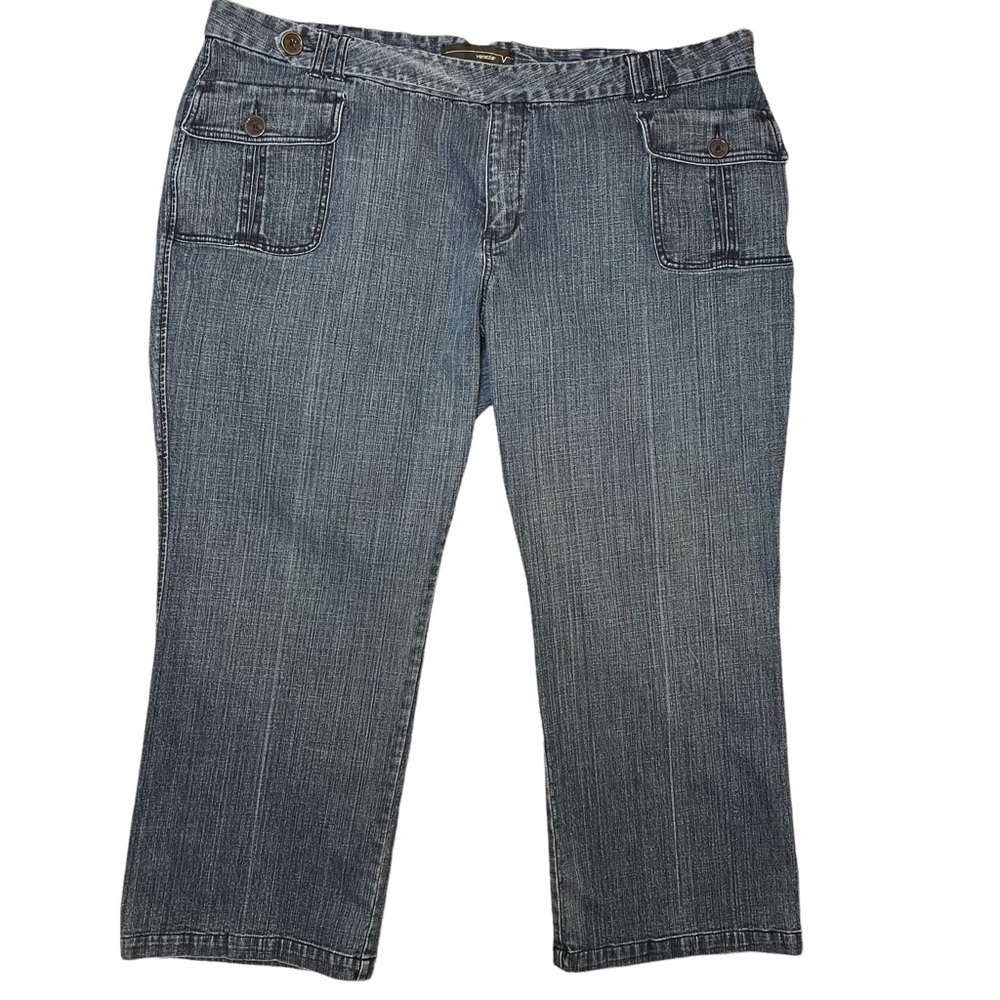 Venezia Jeans 26P Petite straight Medium Wash High Rise.